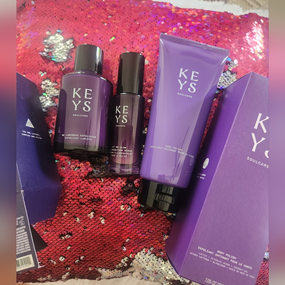 KEYS Soulcare Illuminating serum, Body polish, luminous Exfoliator Set